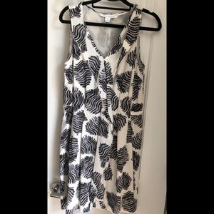 Diane Von Furstenburg silk dress - Size 8